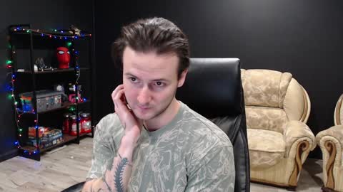 Snapshot of mihasikd chatting on December 2024 04:51:01 PM Misha Winchester online show from December 2024 04:51:01 PM
