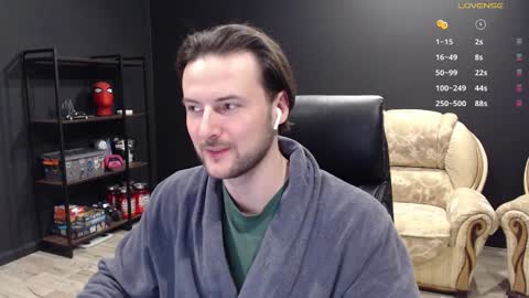 Snapshot of mihasikd chatting on February 2025 09:48:01 PM Misha Winchester online show from February 2025 09:48:01 PM