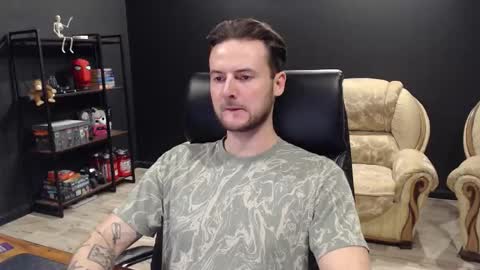 Misha Winchester online show from November 2025 06:51:01 PM