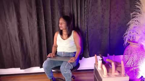Snapshot of miia_blace chatting on June 2026 09:23:02 AM miia_blace online show from June 2026 09:23:02 AM