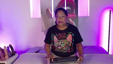 Snapshot of miia_blace chatting on July 2026 04:06:02 AM miia_blace online show from July 2026 04:06:02 AM