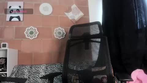 Snapshot of miia_lovve chatting on May 2026 10:59:01 PM miia_lovve online show from May 2026 10:59:01 PM