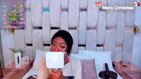 Miia Schwarz  online show from December 2024 05:17:01 AM