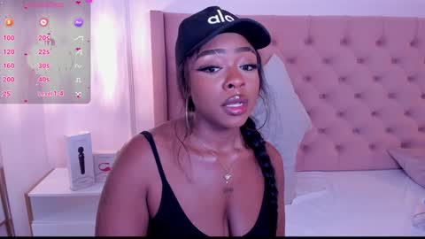 Miia Schwarz  online show from January 2025 01:36:02 AM