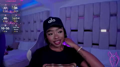 Miia Schwarz  online show from March 2026 11:00:02 PM