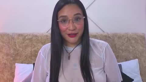 miia_secret_ online show from February 2026 07:17:02 PM