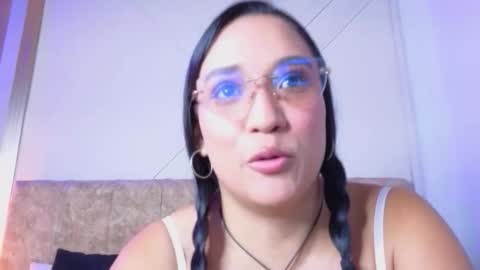 miia_secret_ online show from February 2026 07:43:01 PM