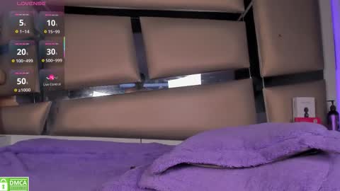 Mia online show from February 2026 02:53:01 AM