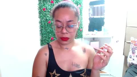 Snapshot of miia_spencer_ chatting on December 2024 02:49:02 PM miia online show from December 2024 02:49:02 PM