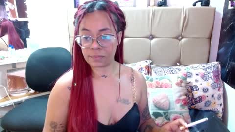 Snapshot of miia_spencer_ chatting on January 2025 05:16:02 AM miia online show from January 2025 05:16:02 AM