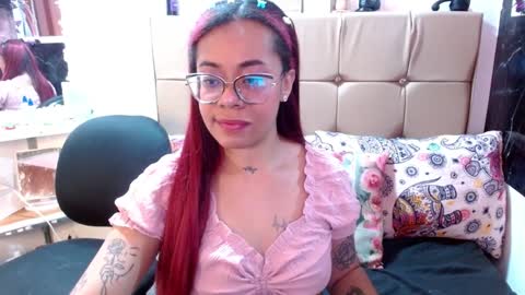 Snapshot of miia_spencer_ chatting on January 2025 05:42:02 PM miia online show from January 2025 05:42:02 PM