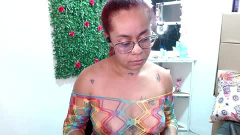 Snapshot of miia_spencer_ chatting on January 2025 01:19:01 AM miia online show from January 2025 01:19:01 AM