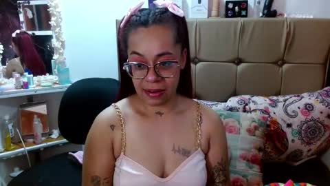 Snapshot of miia_spencer_ chatting on March 2025 05:14:02 AM miia online show from March 2025 05:14:02 AM