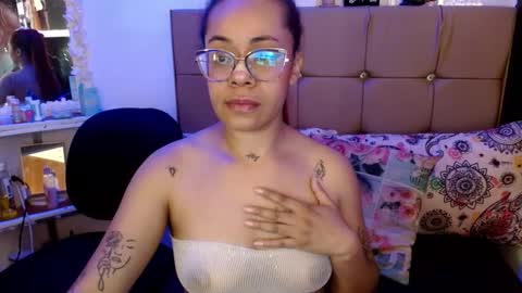 Snapshot of miia_spencer_ chatting on March 2025 06:54:02 AM miia online show from March 2025 06:54:02 AM