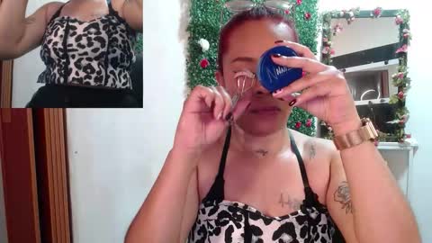Snapshot of miia_spencer_ chatting on September 2025 12:05:01 PM miia online show from September 2025 12:05:01 PM