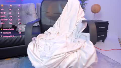 Miia 3 online show from February 2025 03:39:02 PM