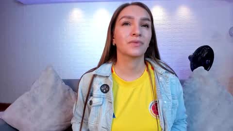 Miia 3 online show from September 2025 12:26:01 PM