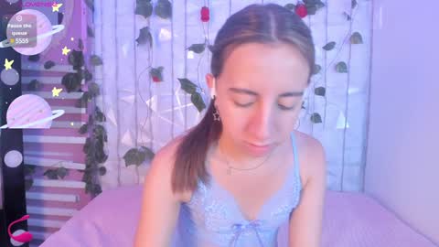 Snapshot of miiaa_doll chatting on January 2025 12:06:01 PM MIIA online show from January 2025 12:06:01 PM