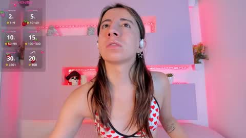 Snapshot of miiaa_doll chatting on February 2025 11:53:01 AM MIIA online show from February 2025 11:53:01 AM