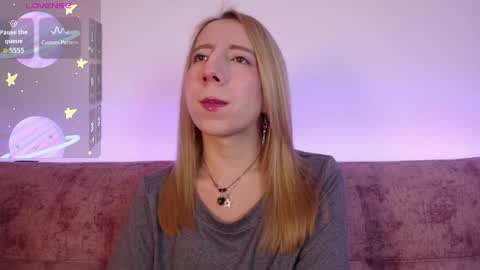 Snapshot of miiaa_doll chatting on November 2025 02:43:02 AM MIIA online show from November 2025 02:43:02 AM