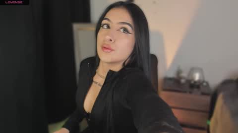  miiaa stone  online show from November 2025 02:56:01 AM