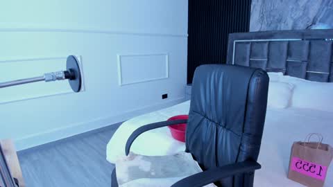 Mia Monroe online show from February 2025 08:02:02 PM