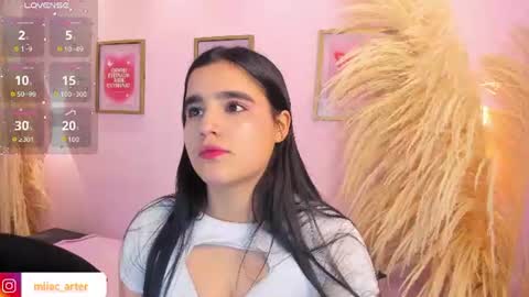 Snapshot of miiacarter_ chatting on July 2026 12:11:01 PM MIA online show from July 2026 12:11:01 PM