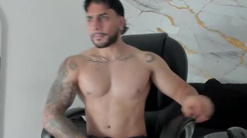 Daniel online show from November 2025 01:10:01 PM