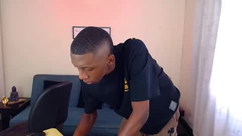 Snapshot of miiloo18 chatting on October 2025 07:47:02 PM Jordan online show from October 2025 07:47:02 PM