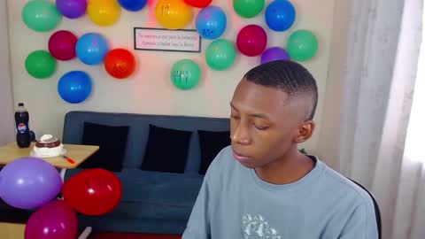 Snapshot of miiloo18 chatting on October 2025 08:42:01 PM Jordan online show from October 2025 08:42:01 PM