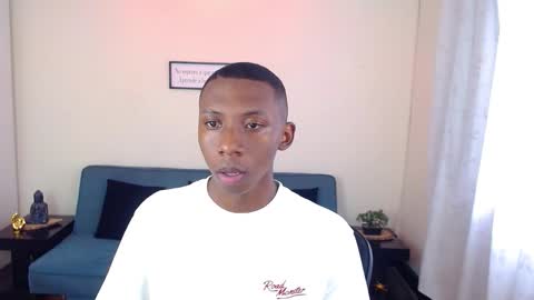 Snapshot of miiloo18 chatting on October 2025 08:42:01 PM Jordan online show from October 2025 08:42:01 PM