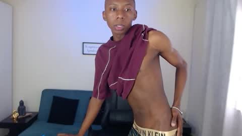 Snapshot of miiloo18 chatting on November 2025 05:13:02 PM Jordan online show from November 2025 05:13:02 PM