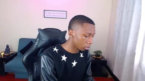 Snapshot of miiloo18 chatting on November 2025 08:44:01 PM Jordan online show from November 2025 08:44:01 PM