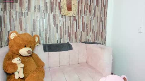 miissy__ online show from May 2026 07:44:01 PM