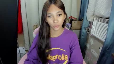 Snapshot of mika_cora chatting on March 2026 08:49:01 AM MIKA online show from March 2026 08:49:01 AM