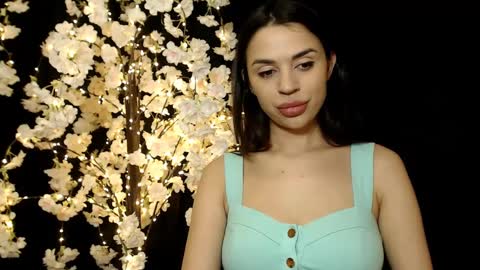 Mika online show from December 2024 07:00:01 PM