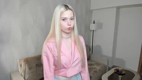 Angel girl online show from December 2025 09:09:02 PM