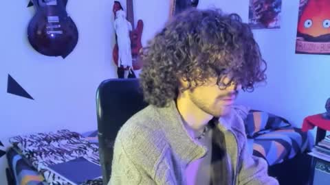 mikaelrizzzo online show from October 2025 12:39:01 PM