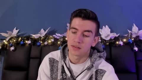 mikael online show from November 2025 04:04:01 AM