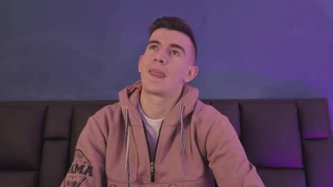 mikael online show from March 2026 03:45:02 AM