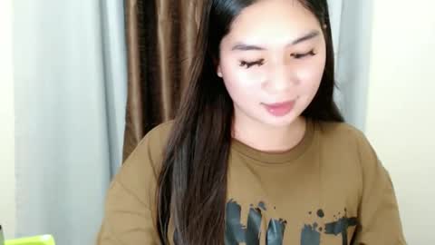 Kyla online show from November 2025 05:52:01 PM