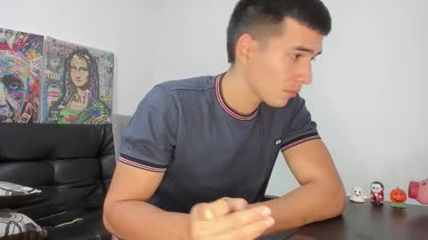 mike3xxx online show from November 2025 01:30:01 AM