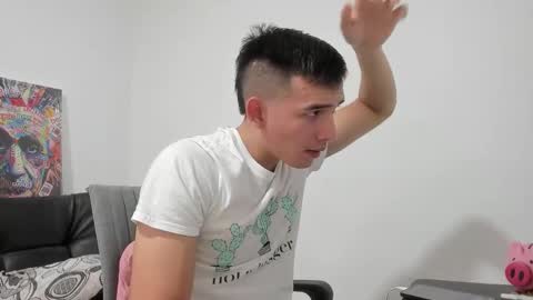 mike3xxx online show from January 2026 06:44:01 PM