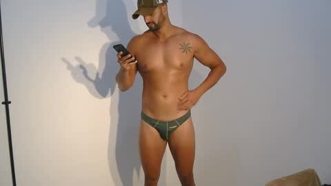Snapshot of mike4fun99 chatting on May 2026 03:02:02 AM mike online show from May 2026 03:02:02 AM