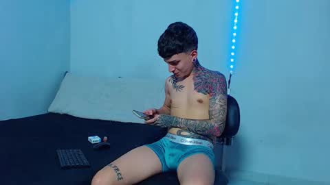 Mike IMDEPENDIENT MODEL online show from February 2025 04:36:02 PM