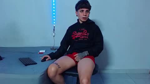 Mike IMDEPENDIENT MODEL online show from October 2025 02:51:02 PM