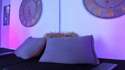 Mike 0233 online show from December 2024 07:20:01 AM