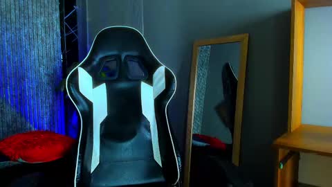 Mike 0233 online show from March 2025 07:15:01 AM