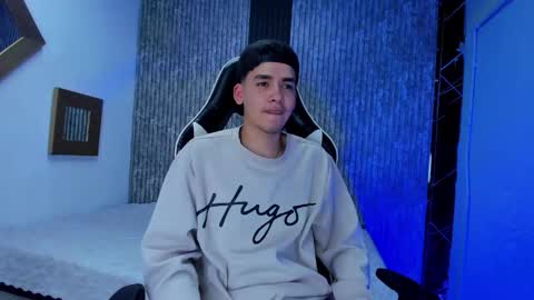 Mike 0233 online show from November 2025 05:21:01 AM