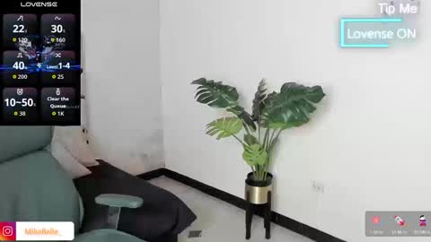 Mike Belle online show from September 2025 08:08:01 PM